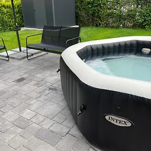 https://haus-mit-garten-kamin-grill-whirlpool-nahe-ber.find-berlin-hotels.com